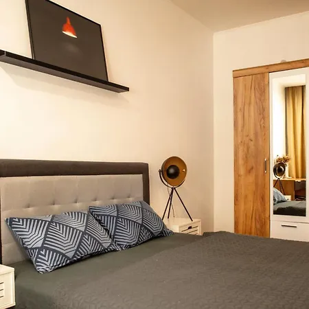 Art-house Apartment *
