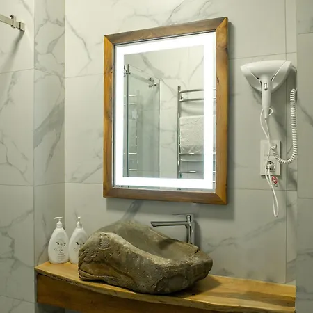 Art-house Appartement Oezjhorod