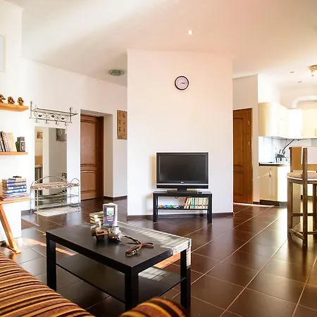 Art-house * ウージュホロド